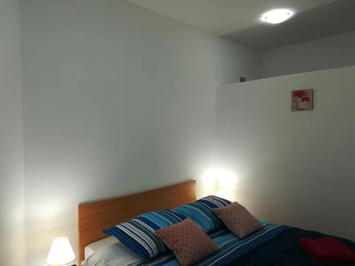 Apartment Mis Floura Rijeka 0*,