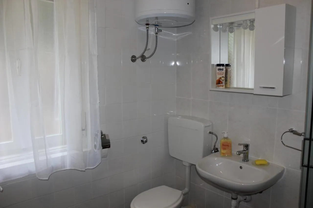 Apartment Mis Floura Rijeka 0*,  Croatia