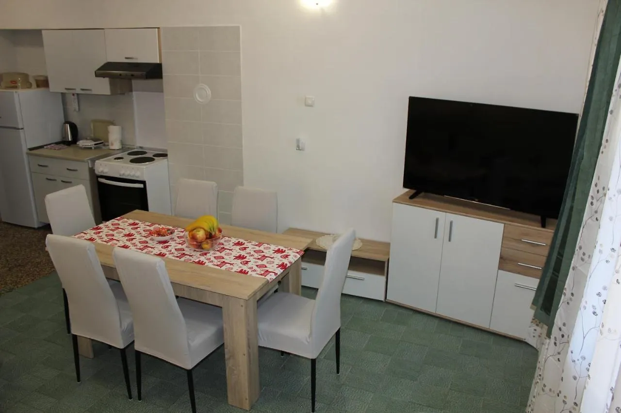 Apartment Mis Floura Rijeka